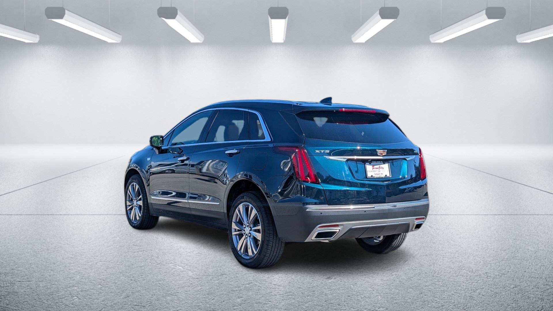 Certified 2024 Cadillac XT5 Premium Luxury FWD image 4