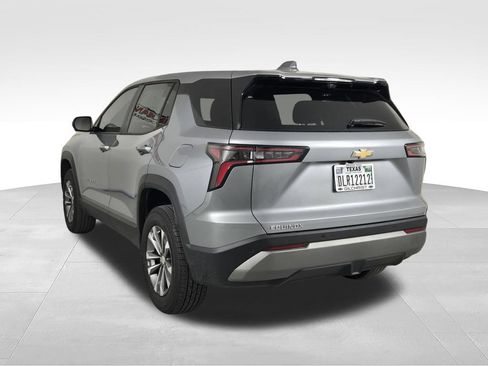 New 2026 Chevrolet Equinox LT w/ Convenience Package II FWD image 5