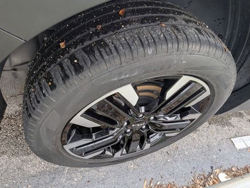 Used 2023 Kia Telluride SX FWD image 16