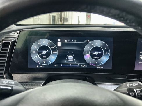 Used 2023 Kia Sportage SX image 16