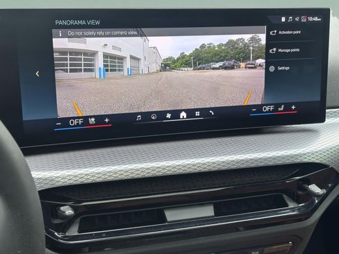 Used 2025 BMW 330i Sedan w/ M Sport Package RWD image 29