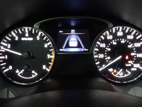 Used 2018 Nissan Altima 2.5 SV image 15