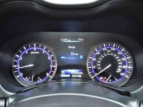 Used 2017 INFINITI Q50 2.0t w/ Moonroof Package image 8