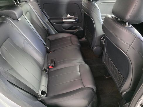 Used 2021 Mercedes-Benz GLA 250 image 21