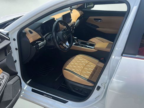 Used 2023 Nissan Sentra SV w/ SV Premium Package FWD image 8
