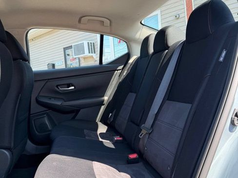 Used 2025 Nissan Sentra SR w/ Midnight Edition FWD image 11