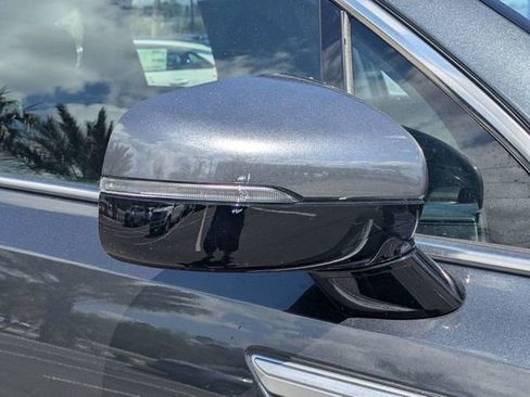 Used 2024 Kia Sorento LX image 10