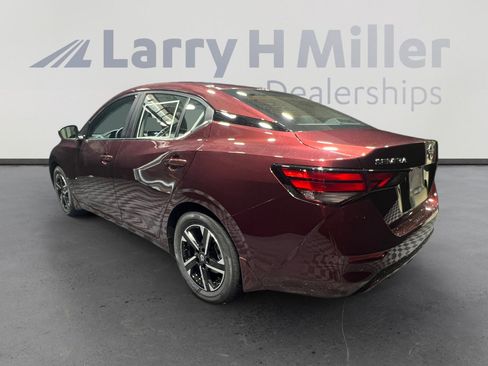 New 2025 Nissan Sentra SV image 3