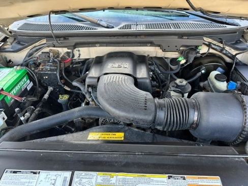 Used 2000 Ford F150 XLT RWD image 10