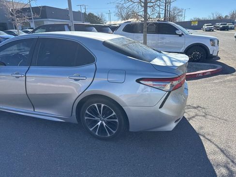 Used 2018 Toyota Camry L image 29