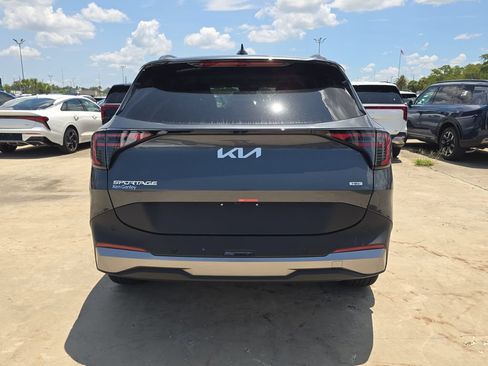 New 2027 Kia Sportage EX FWD image 7