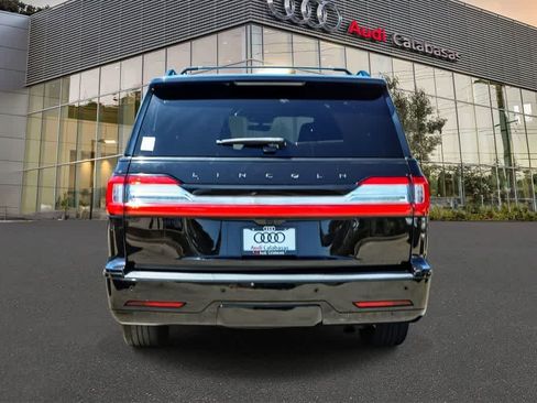 Used 2019 Lincoln Navigator L Reserve AWD/4WD image 3