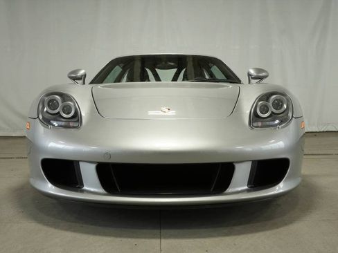 Used 2005 Porsche Carrera GT image 11