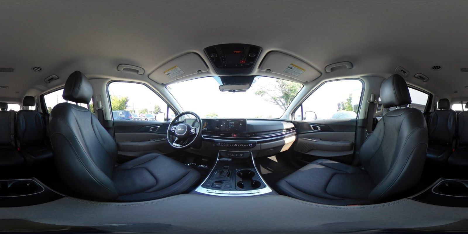 Used 2026 Kia Carnival FWD image 44