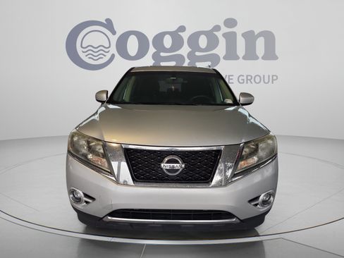 Used 2016 Nissan Pathfinder SV FWD image 7