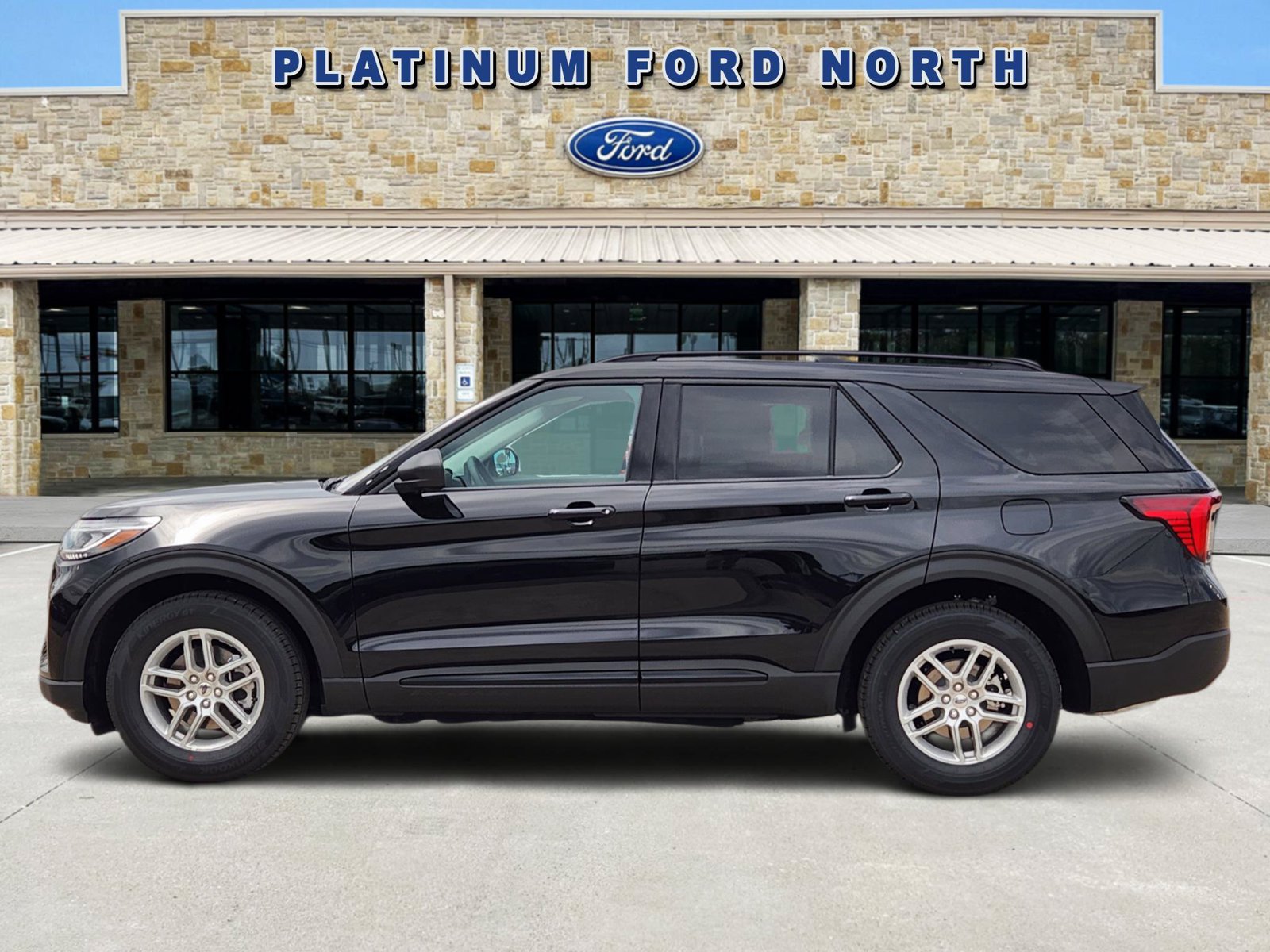 New 2026 Ford Explorer Active w/ Active Comfort Package RWD image 3