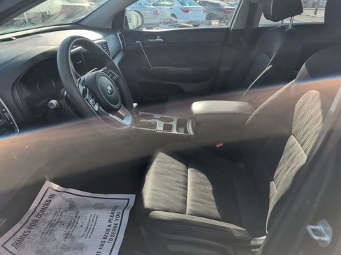 Used 2021 Kia Sportage LX image 18