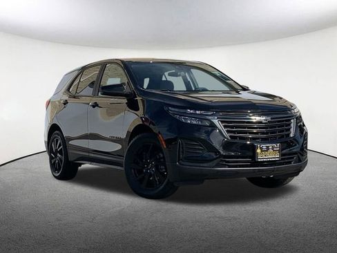 Certified 2023 Chevrolet Equinox LS w/ LS Convenience Package image 2