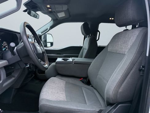 Used 2024 Ford F250 XLT image 9