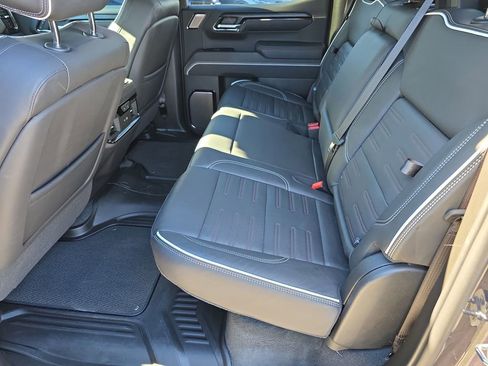 Used 2024 GMC Sierra 1500 AT4X image 10