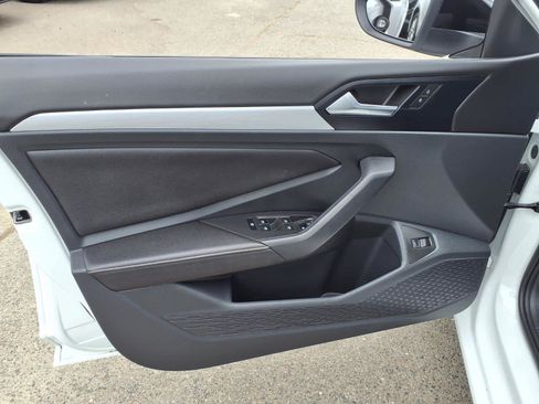 Used 2025 Volkswagen Jetta Sport FWD image 13