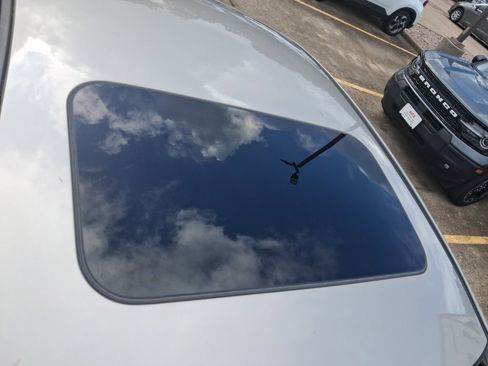 Used 2025 MAZDA MAZDA3 s FWD image 7