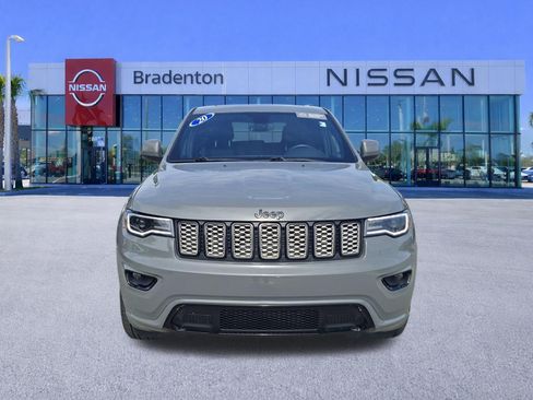 Used 2020 Jeep Grand Cherokee Altitude RWD image 2