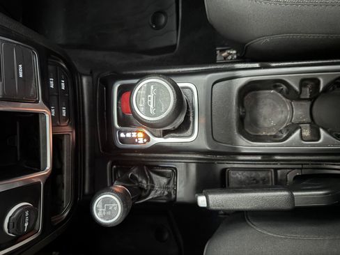 Used 2023 Jeep Gladiator Sport w/ Trailer Tow Package AWD/4WD image 14