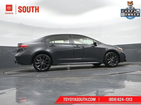 Used 2026 Toyota Corolla SE w/ SE Premium Package image 38