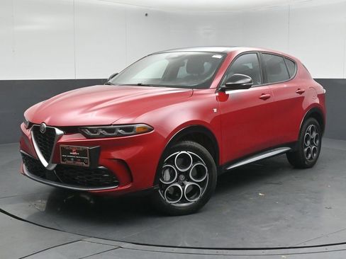 Used 2024 Alfa Romeo Tonale Ti image 3