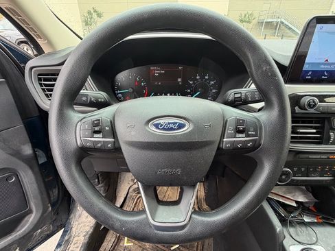 Used 2020 Ford Escape SE FWD image 14