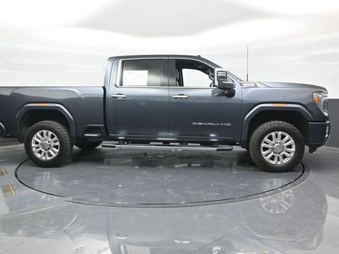 Used 2020 GMC Sierra 3500 Denali w/ Denali Ultimate Package AWD/4WD image 8
