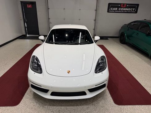 Used 2019 Porsche 718 Cayman S RWD image 7