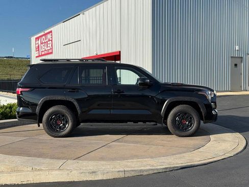 New 2025 Toyota Sequoia 4WD image 2