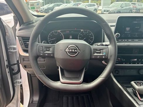 Used 2026 Nissan Rogue Dark Armor FWD image 21