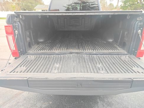 Used 2021 Ford F250 Platinum w/ FX4 Off-Road Package AWD/4WD image 6