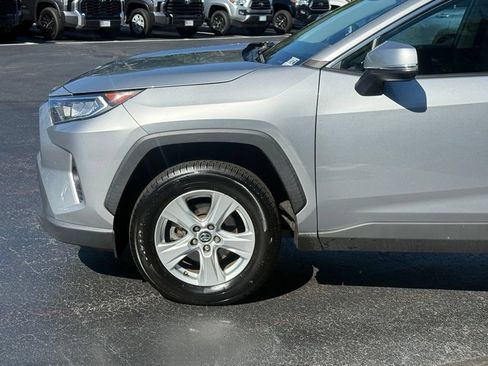 Used 2020 Toyota RAV4 XLE w/ Convenience Package AWD/4WD image 2