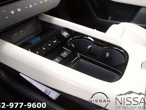 New 2026 Nissan Murano Platinum image 21