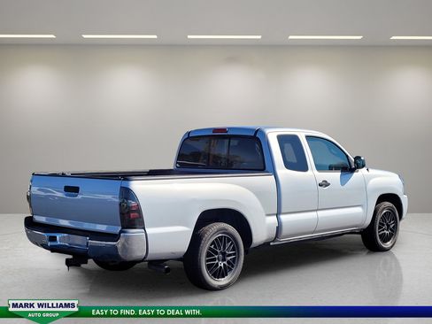 Used 2011 Toyota Tacoma 2WD Access Cab w/ SR5 Pkg #2 image 4