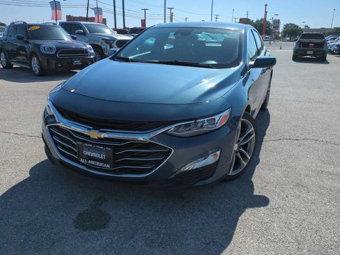 Used 2024 Chevrolet Malibu LT FWD image 1