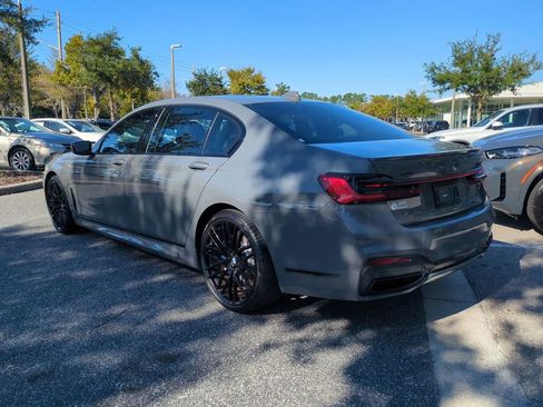 Used 2022 BMW 750i xDrive w/ Executive Package image 8