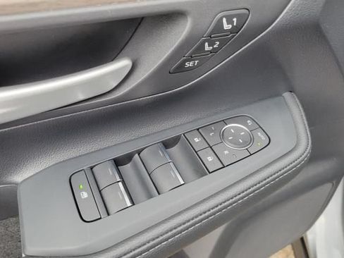 Used 2026 Toyota Grand Highlander AWD image 13
