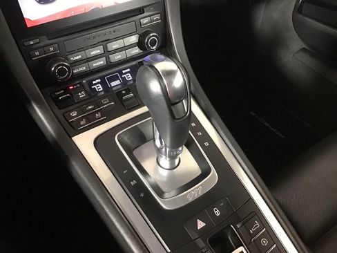 Certified 2017 Porsche 911 Turbo AWD/4WD image 33