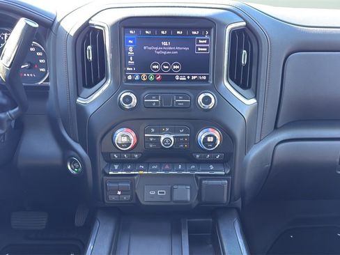 Used 2023 GMC Sierra 2500 AT4 w/ AT4 Preferred Package image 15