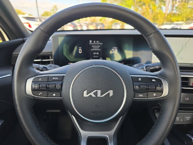 Used 2025 Kia K5 GT-Line AWD/4WD image 18