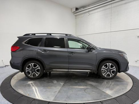 Used 2024 Subaru Ascent Limited w/ Technology Package AWD/4WD image 8