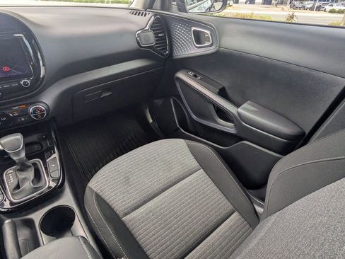 Used 2023 Kia Soul EX FWD image 15