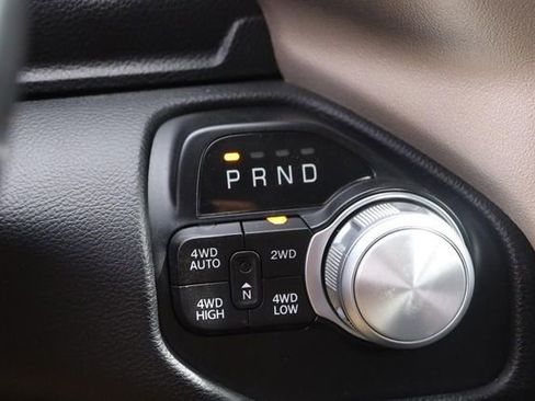 Used 2022 RAM 1500 Laramie AWD/4WD image 15