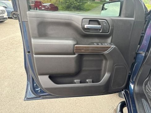 Used 2022 Chevrolet Silverado 1500 LT Trail Boss w/ Bed Protection Package AWD/4WD image 7