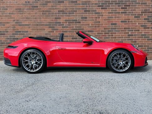 Certified 2025 Porsche 911 Carrera image 8